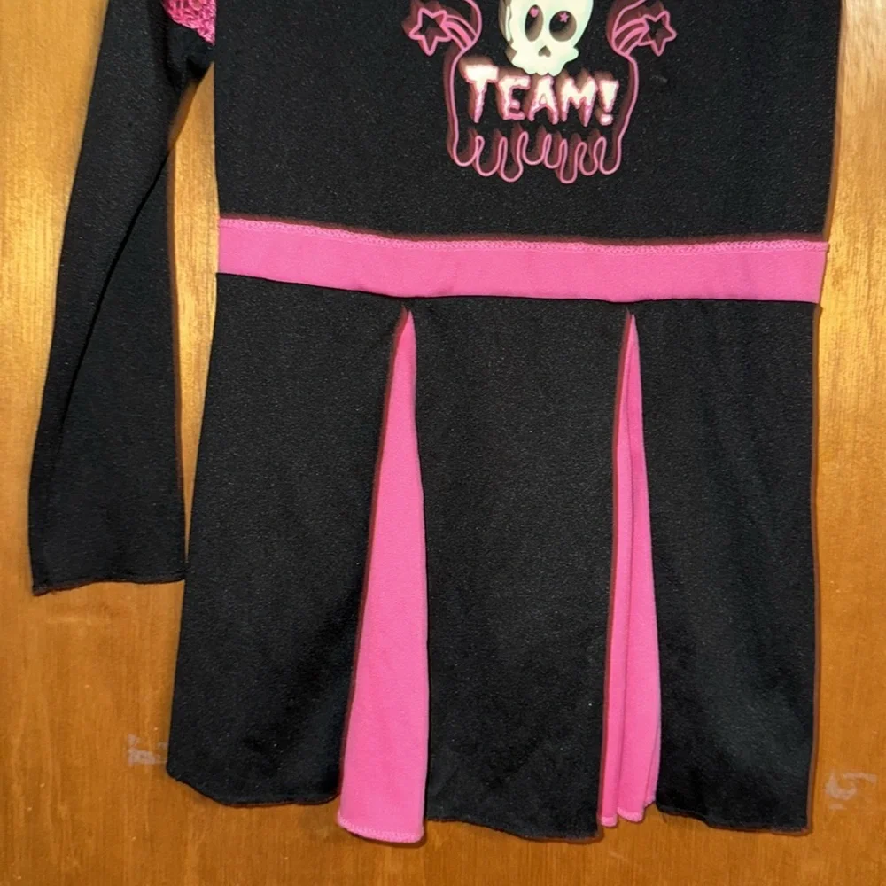 Halloween Costumes •halloween costume•black